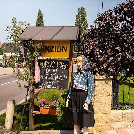 Penzion Grobsky Dvor Slovensky Grob Bagian luar foto